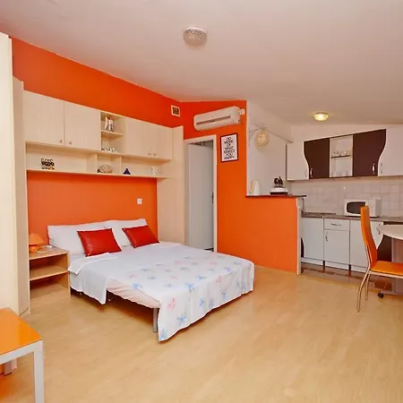 Apartments Vodice Marica *