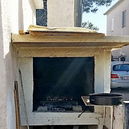 شقة Marica
